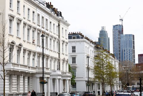 英国海外房产市场中的新兴趋势：从绿色建筑到共享经济