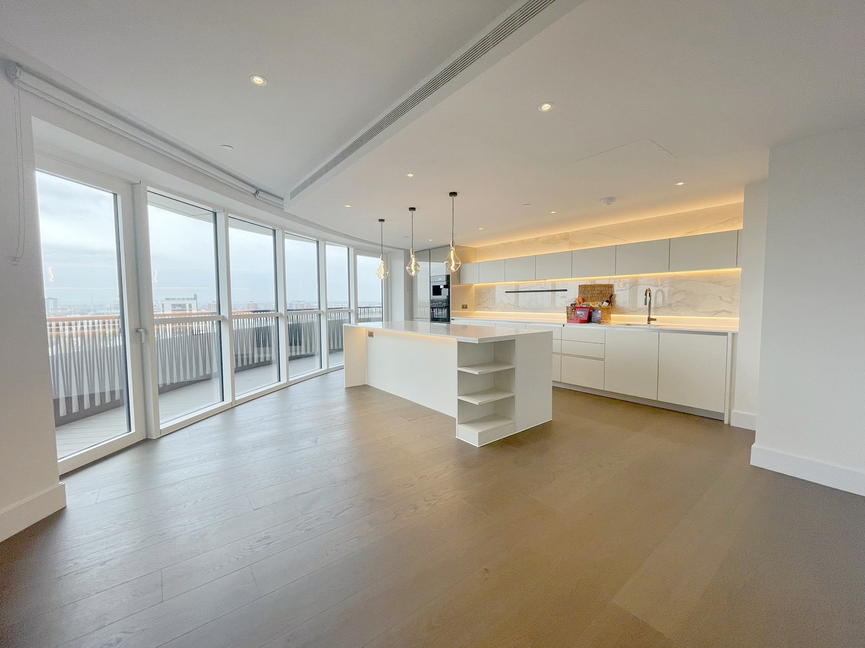 伦敦·柏郦 White City Living 三房三卫 W12 7RG 公寓实拍