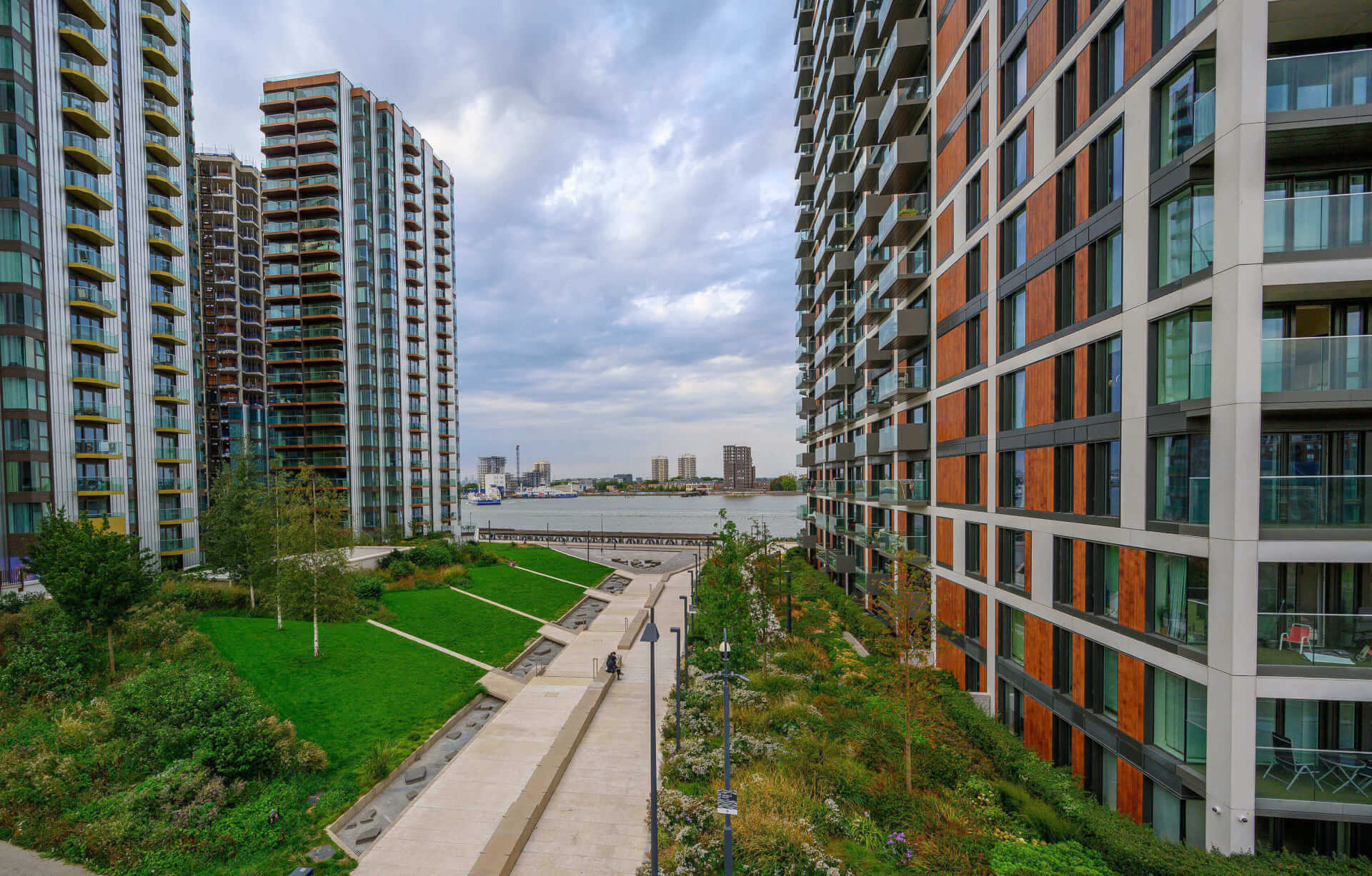 伦敦·皇家阿森纳水岸 Royal Arsenal Riverside 外立面