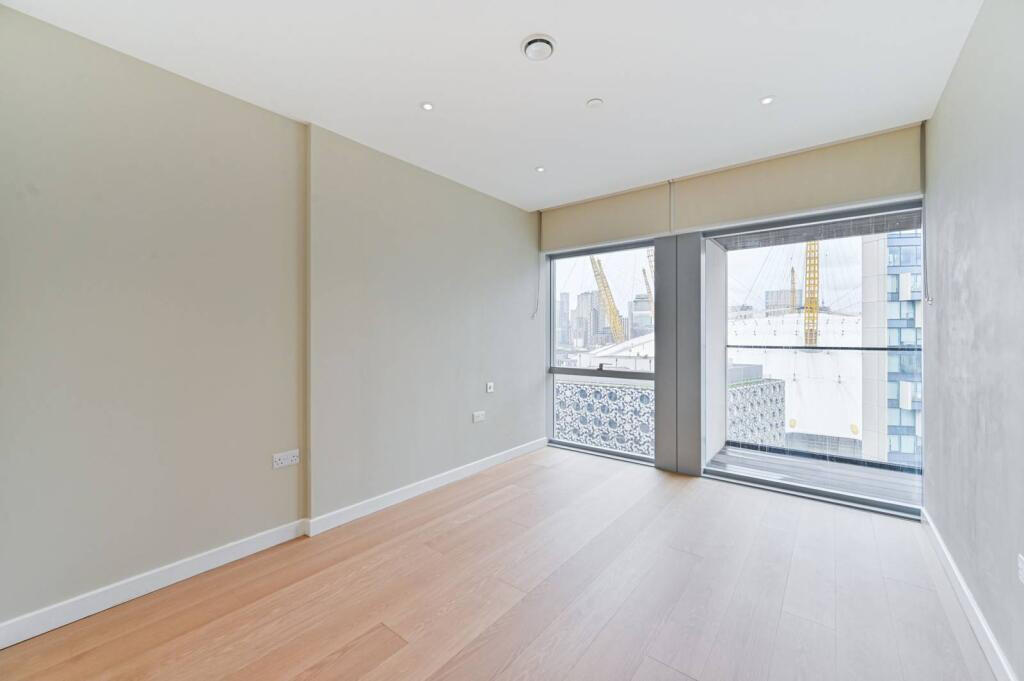 英国 格林威治Upper Riverside 两房两卫 SE10 楼盘实拍