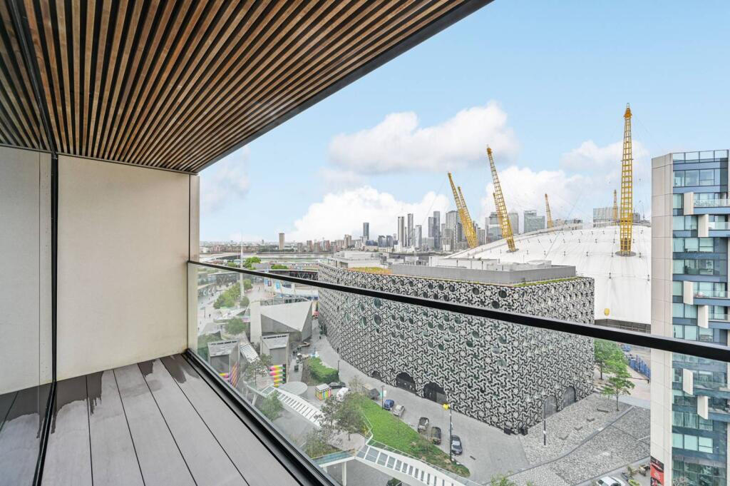 英国 格林威治Upper Riverside 两房两卫 SE10 楼盘实拍