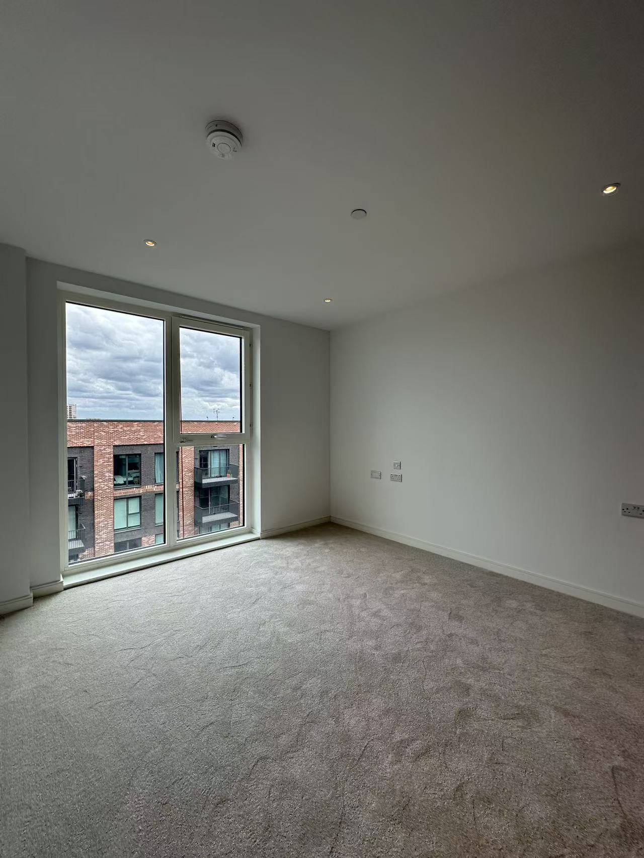 Lansha Group - UK Real Estate, UK Property Agency | One stop shop for buying and purchasing properties in the UK